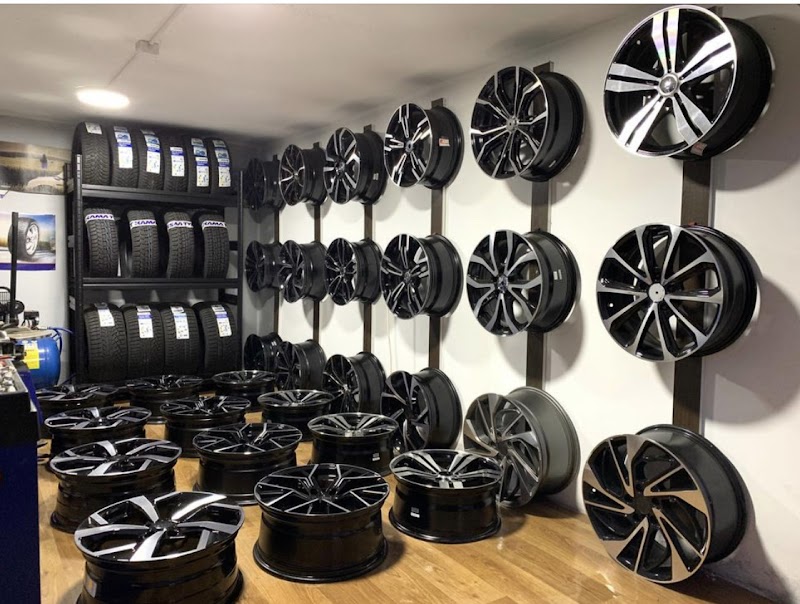 Alu fene-Tyres023