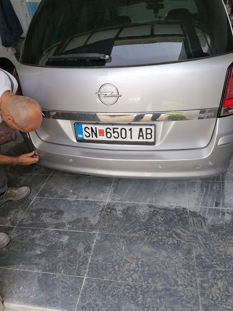 Auto dent removal and repair service Toni