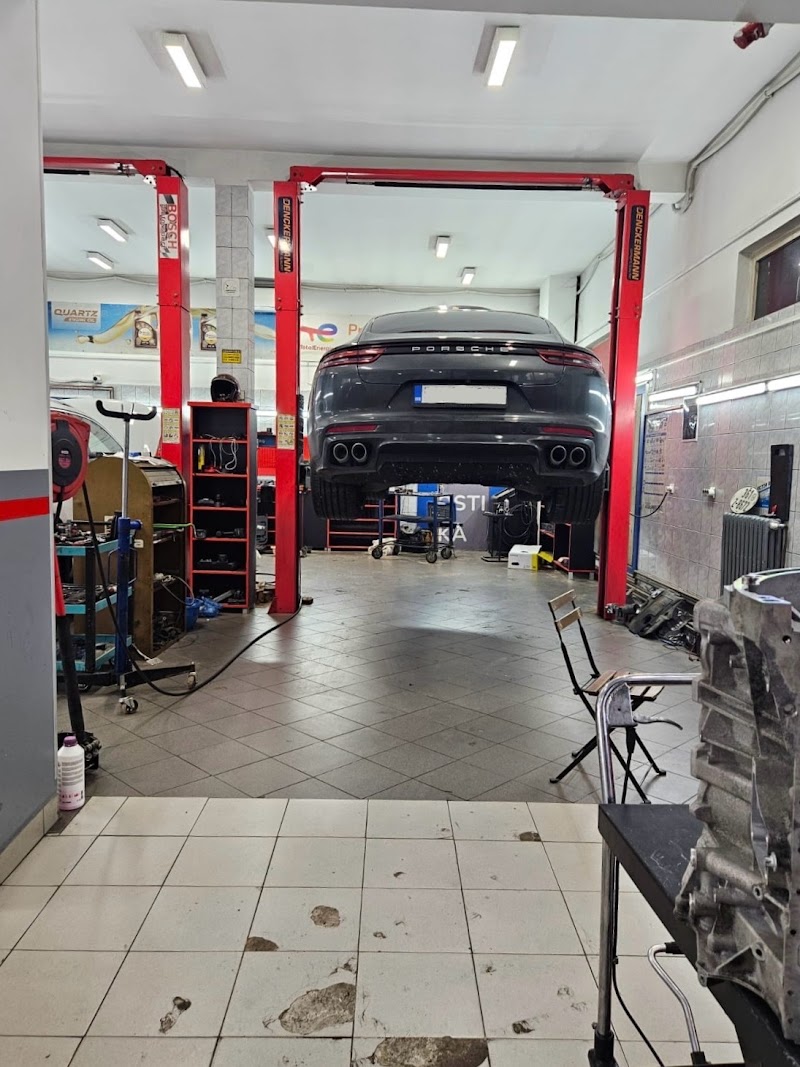 Auto Servis "MladenovicMotorsport"