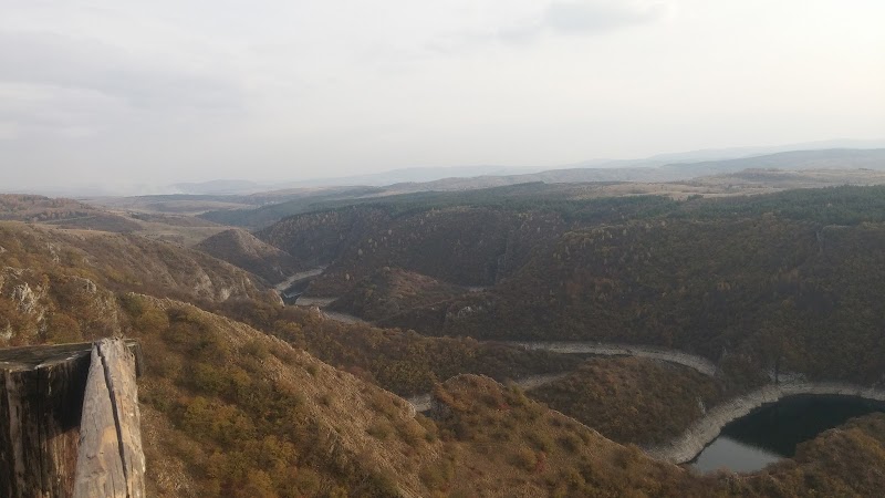 Auto Servis Rahić (AUTO STAKLA RAHIĆ))