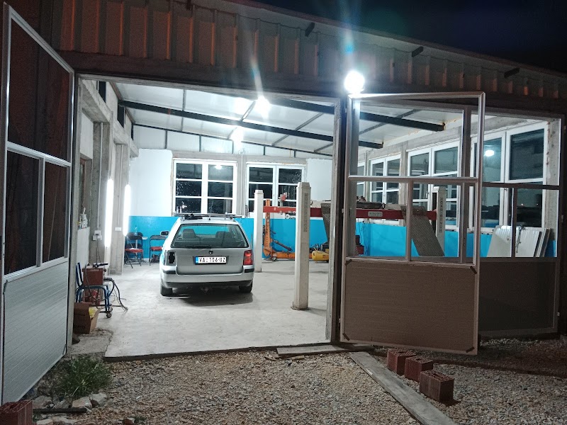 AUTO STAKLA DJILE