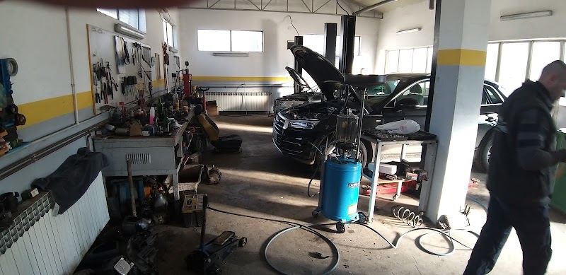 Autoservis automehaničar As