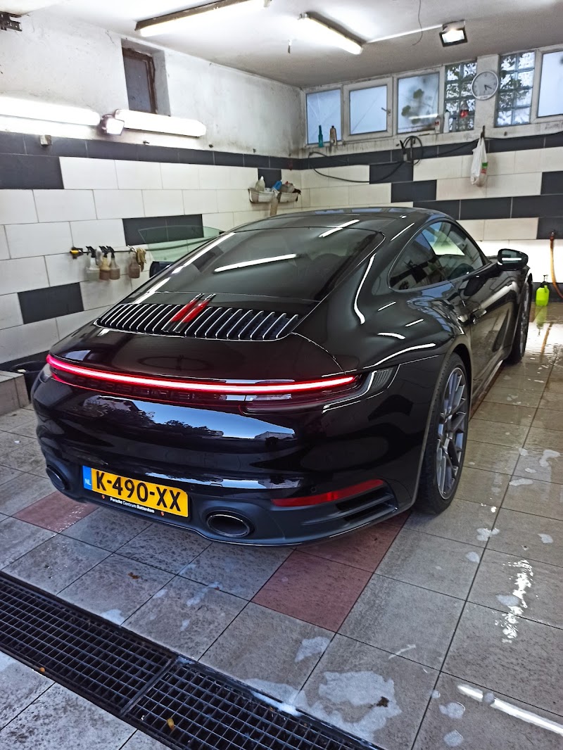 GREEN CAR WASH