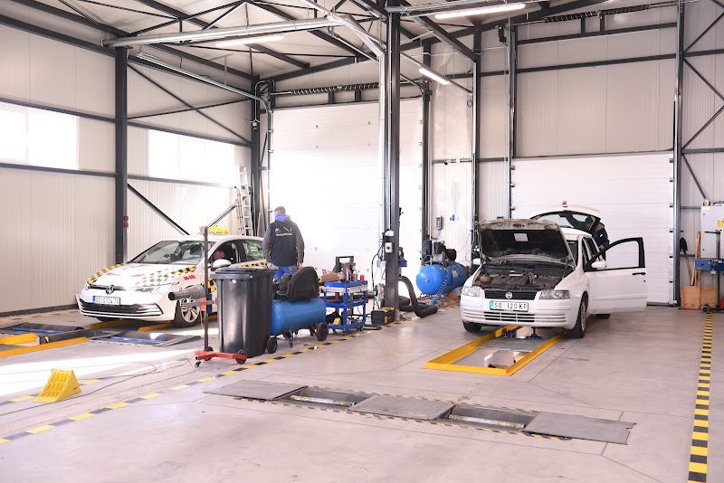 LAKIĆ EKSPERT AUTO CENTAR DOO
