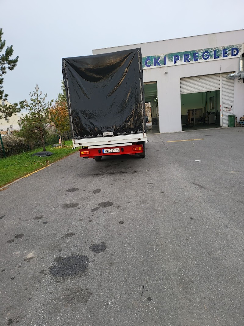 Mladost Komerc - Tehnički pregled