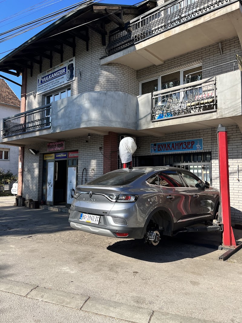 PIRELI ROSA