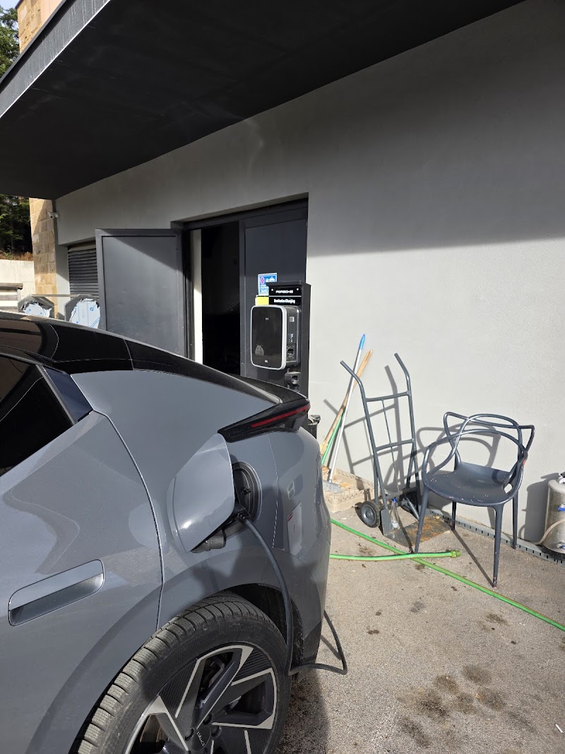 Porsche Destination Charging Station