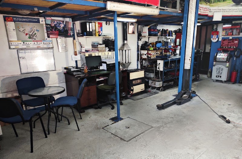 Radovanović Plus | Autoservice | Automehaničar | Autoelektričar