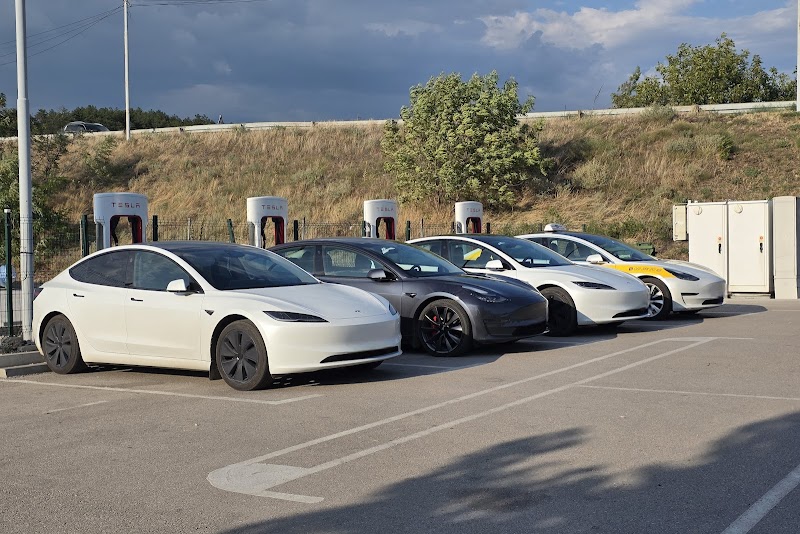 Tesla Supercharger
