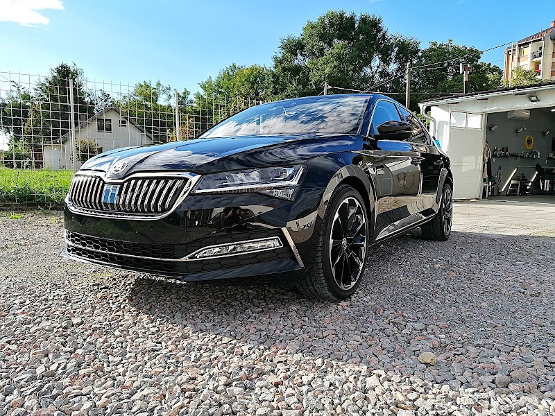 Ultra detailing 021 | Detailing, poliranje, keramička zaštita automobila Novi Sad